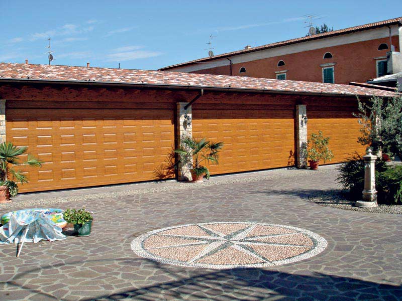 Porta sezionale civile GARDENIA